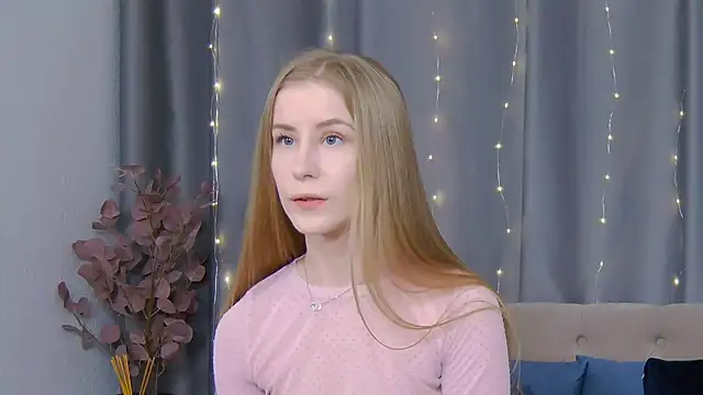 VioletiSwone online show from 16, 2, 2025