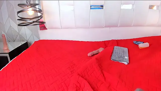 RileyThompson1 online show from 2, 2, 2025