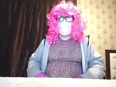 Snapshot of Crossdresser_Elena chatting on 18, 6, 2026 Crossdresser Elena online show from 18, 6, 2026