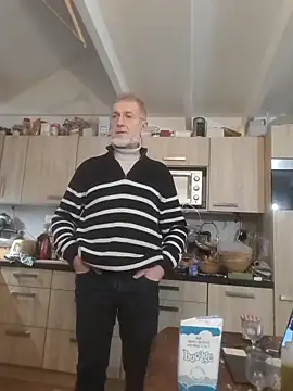 Snapshot of 60philippe chatting on 23, 12, 2024 60philippe online show from 23, 12, 2024