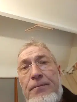 Snapshot of 60philippe chatting on 23, 12, 2024 60philippe online show from 23, 12, 2024