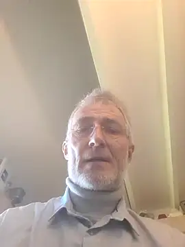 Snapshot of 60philippe chatting on 15, 3, 2025 60philippe online show from 15, 3, 2025