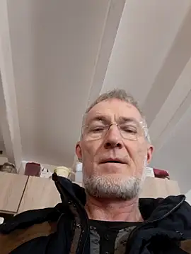 Snapshot of 60philippe chatting on 21, 12, 2025 60philippe online show from 21, 12, 2025