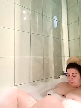 Snapshot of MikySWeet7 chatting on 8, 3, 2026 MikySWeet7 online show from 8, 3, 2026