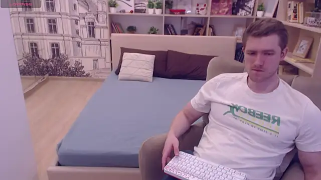 Snapshot of EthanPinkman chatting on 19, 3, 2025 EthanPinkman online show from 19, 3, 2025