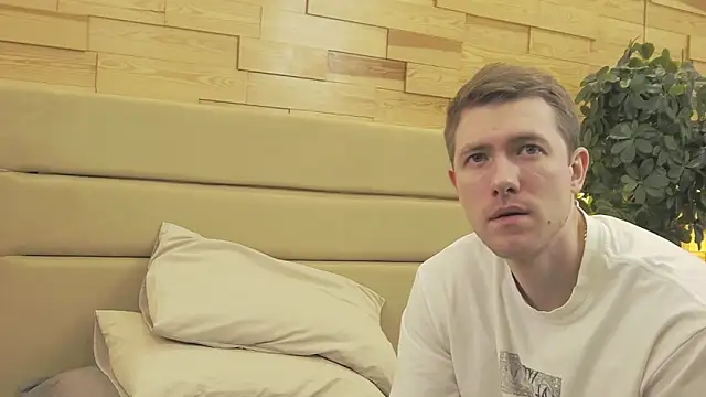 Snapshot of EthanPinkman chatting on 2, 12, 2025 EthanPinkman online show from 2, 12, 2025