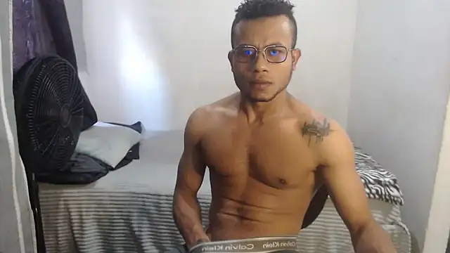 Snapshot of grandominantex1 chatting on 17, 1, 2026 grandominantex1 online show from 17, 1, 2026