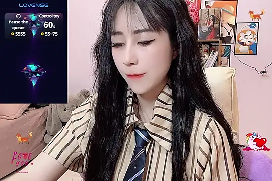  LLisa  online show from 28, 2, 2025