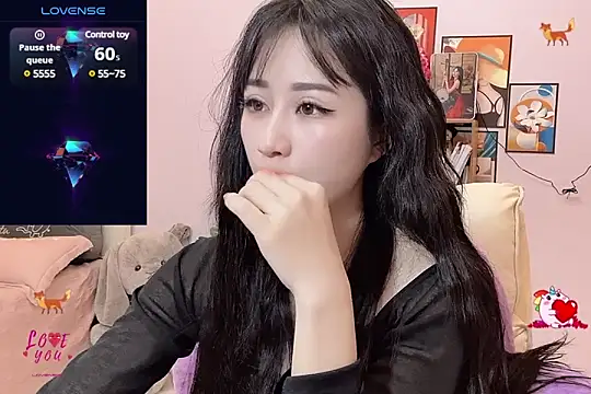  LLisa  online show from 3, 3, 2025