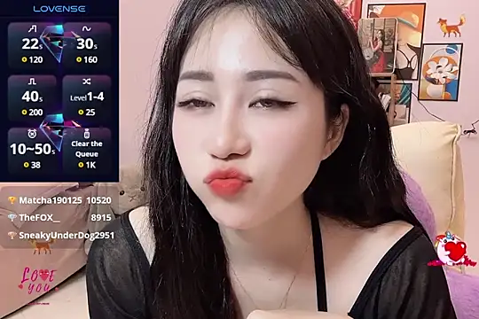  LLisa  online show from 3, 3, 2025