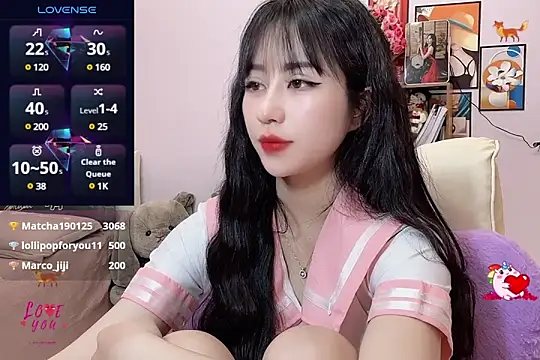  LLisa  online show from 7, 3, 2025