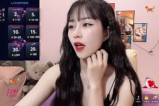  LLisa  online show from 11, 3, 2025