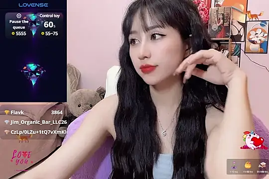  LLisa  online show from 15, 3, 2025