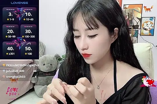  LLisa  online show from 17, 3, 2025