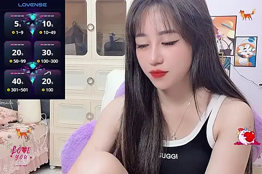  LLisa  online show from 11, 9, 2025