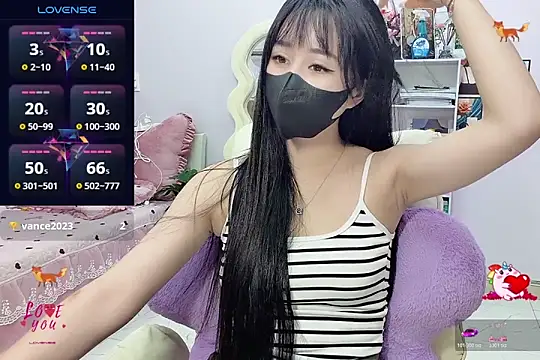  LLisa  online show from 15, 12, 2025