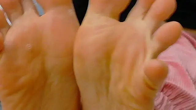 Snapshot of goddessagatha chatting on 27, 4, 2026 goddessagatha online show from 27, 4, 2026