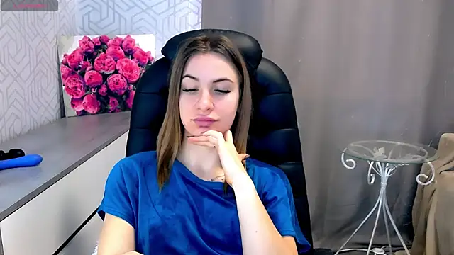 Naughty  Megan online show from 22, 2, 2025