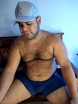 Snapshot of Evert_hairyboy chatting on 1, 10, 2025 Evert hairyboy online show from 1, 10, 2025