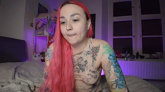 PinkHurricaneOfficial online show from 24, 1, 2025