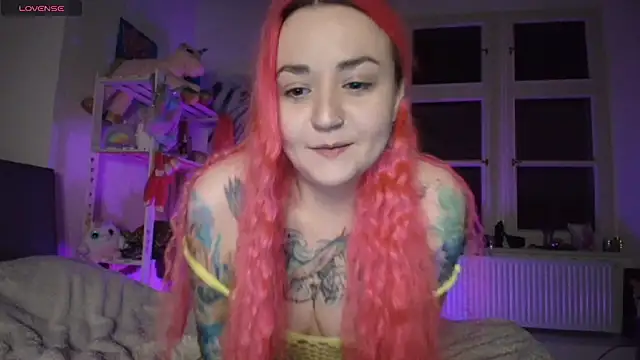 PinkHurricaneOfficial online show from 26, 1, 2025