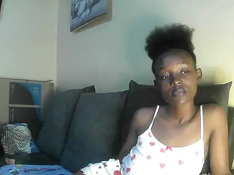 petite clara24 online show from 11, 3, 2025