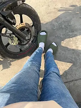 Snapshot of Cum_on_your_tityyy chatting on 12, 1, 2026 Cum on your tityyy online show from 12, 1, 2026