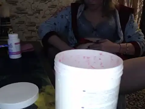 Snapshot of _Kitti_ chatting on 17, 12, 2024 Kitti online show from 17, 12, 2024