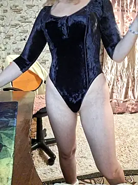 Snapshot of _Kitti_ chatting on 22, 12, 2024 Kitti online show from 22, 12, 2024