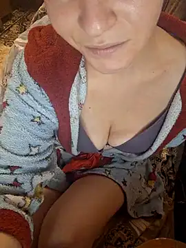 Snapshot of _Kitti_ chatting on 5, 1, 2025 Kitti online show from 5, 1, 2025