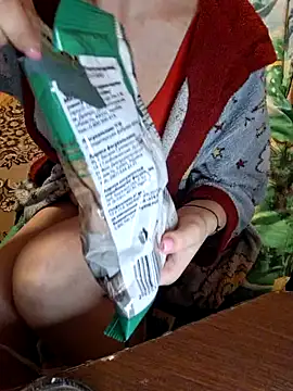 Snapshot of _Kitti_ chatting on 2, 3, 2025 Kitti online show from 2, 3, 2025