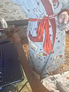 Snapshot of _Kitti_ chatting on 7, 3, 2025 Kitti online show from 7, 3, 2025