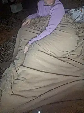 Snapshot of _Kitti_ chatting on 8, 3, 2025 Kitti online show from 8, 3, 2025