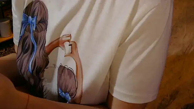 Snapshot of _Kitti_ chatting on 11, 10, 2025 Kitti online show from 11, 10, 2025