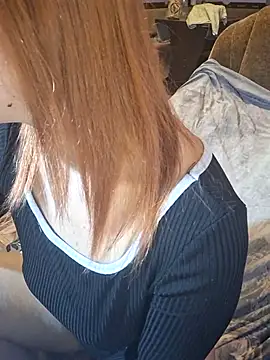 Snapshot of _Kitti_ chatting on 17, 10, 2025 Kitti online show from 17, 10, 2025