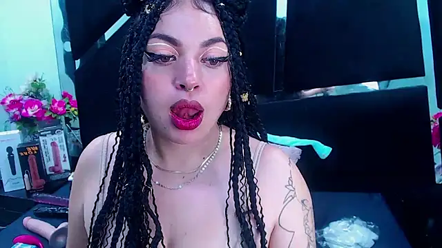 Snapshot of Cocoo_Nuth chatting on 4, 1, 2025 Cocoo Nuth online show from 4, 1, 2025