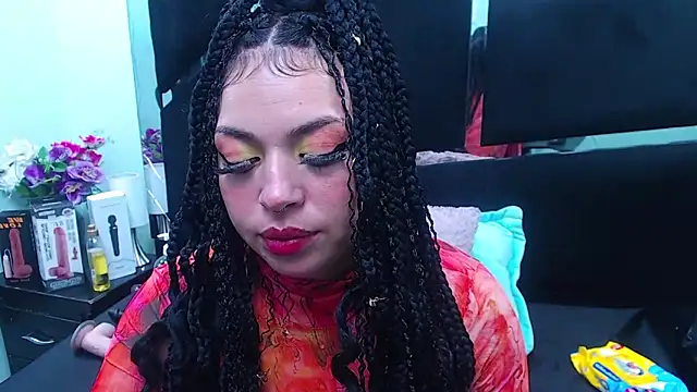 Snapshot of Cocoo_Nuth chatting on 5, 1, 2025 Cocoo Nuth online show from 5, 1, 2025