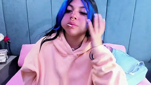 Cocoo Nuth online show from 6, 2, 2026