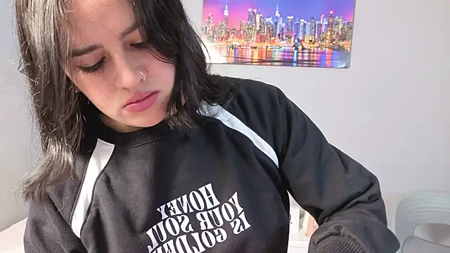 Snapshot of Alli_cooper chatting on 14, 7, 2026 Alli cooper online show from 14, 7, 2026