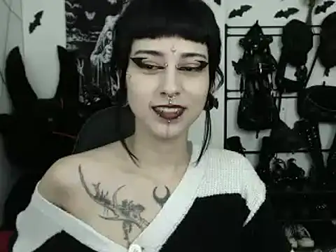 Snapshot of n0sferatus__ chatting on 24, 4, 2026 n0sferatus online show from 24, 4, 2026