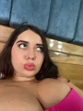 Snapshot of Tara__Sexy chatting on 3, 12, 2024 Tara  Sexy online show from 3, 12, 2024
