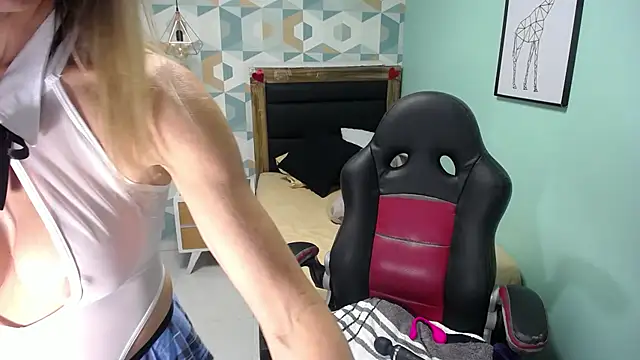 CATIAJONES online show from 24, 2, 2025