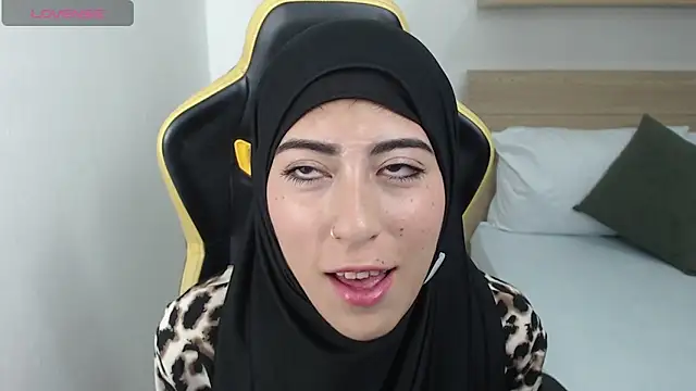 chaymae nah  online show from 21, 3, 2025