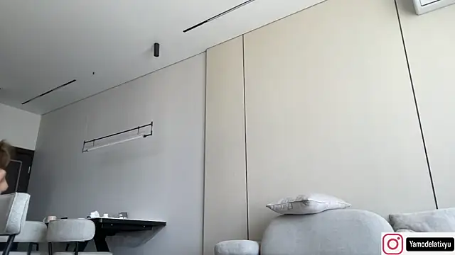 Snapshot of diffgirls2 chatting on 3, 4, 2026 diffgirls2 online show from 3, 4, 2026