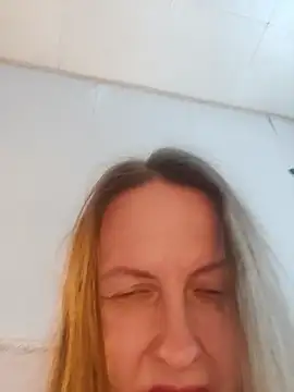 Evelina cute online show from 15, 1, 2026