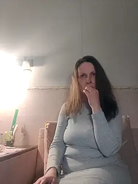 Evelina cute online show from 7, 3, 2026