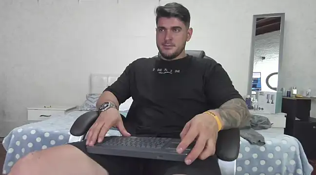 Teilor Creed online show from 21, 2, 2025