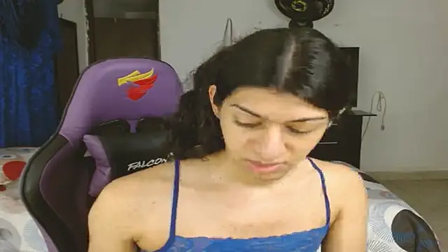 Snapshot of engielphoenis14 chatting on 14, 3, 2025 engielphoenis14 online show from 14, 3, 2025