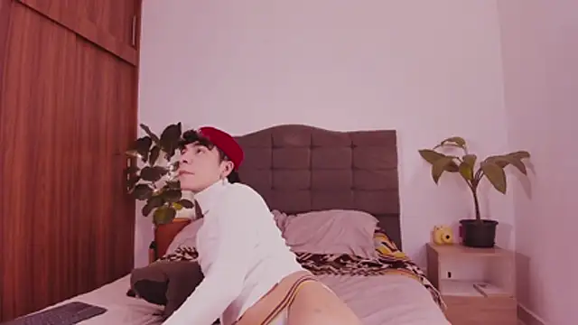 Snapshot of 2gays_1Str8 chatting on 23, 3, 2026 2gays 1Str8 online show from 23, 3, 2026