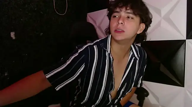 Snapshot of Dani_cumboy chatting on 9, 2, 2025 Dani cumboy online show from 9, 2, 2025